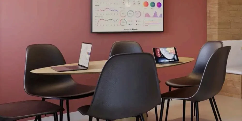 Espaço de coworking moderno e acolhedor
